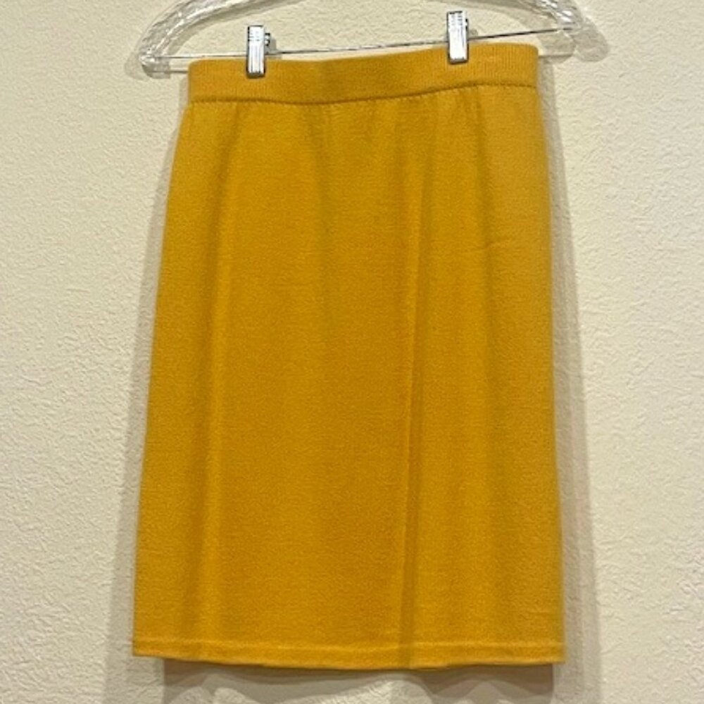 Canary yellow knit skirt size 6, St. John Collection by Marie Gray